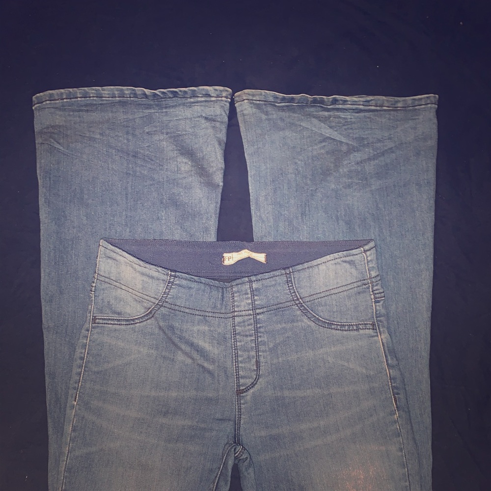 Free people Bell bottoms ! Size 28